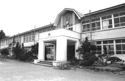 鶯沢小学校